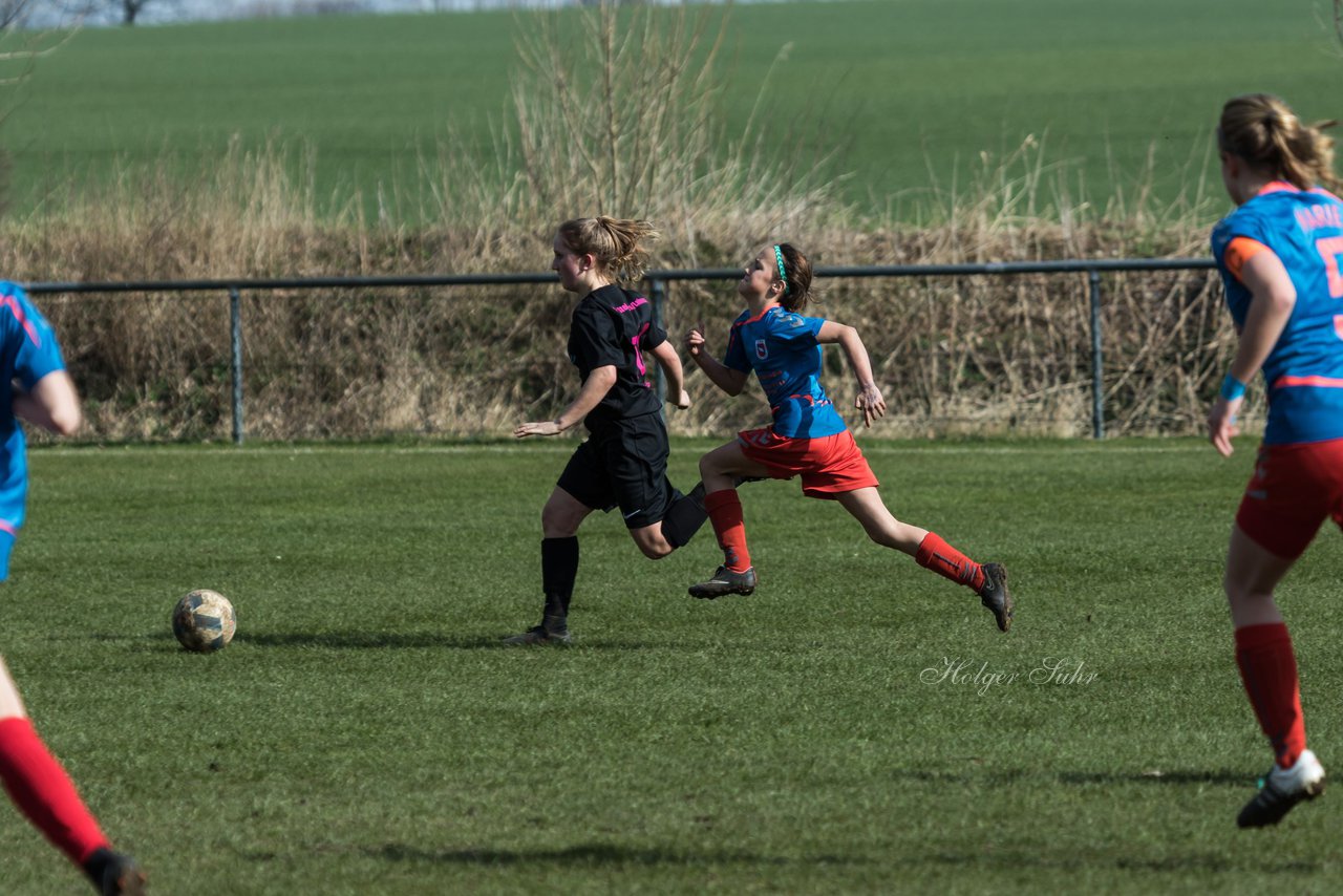 Bild 97 - C-Juniorinnen SV Steinhorst/Labenz - TSV Friedrichsberg-Busdorf : Ergebnis: 5:0